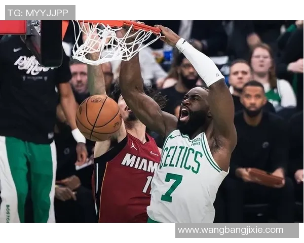 公牛与凯尔特人第二场激战回顾球员表现与战术分析全景展现