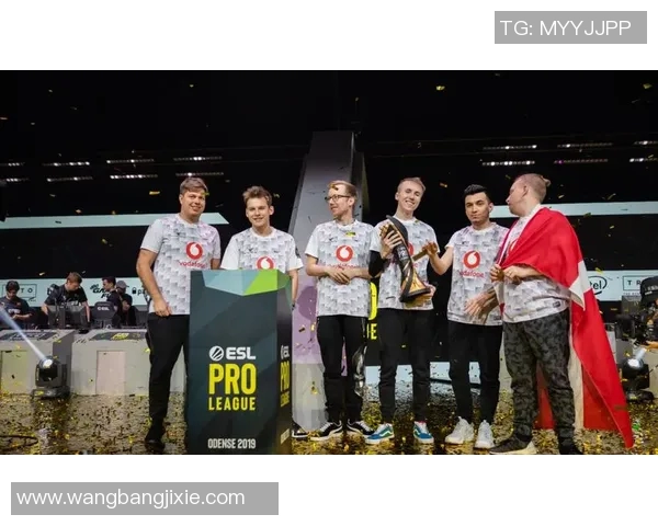 戈多伊克与米内竟罗的精彩对决揭示足球战术的新趋势与挑战